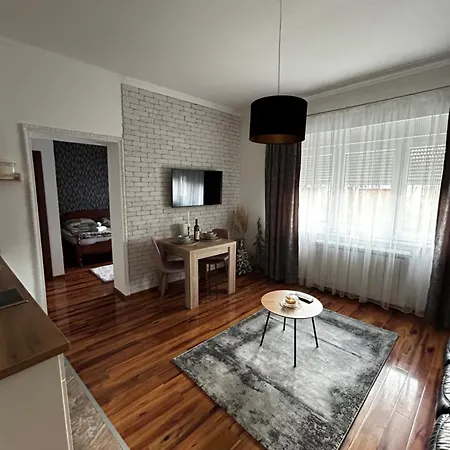 Apartment Alma Mons