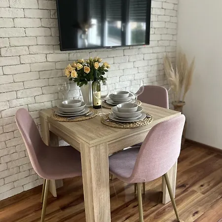 Apartment Alma Mons