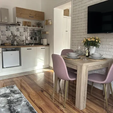 Apartment Alma Mons